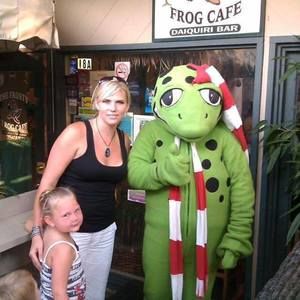 Meet your Posher, Lauren